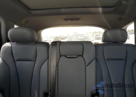 2021 Audi Q7 Premium z USA, uszkodzony, nr VIN WA1AXAF76MD036598